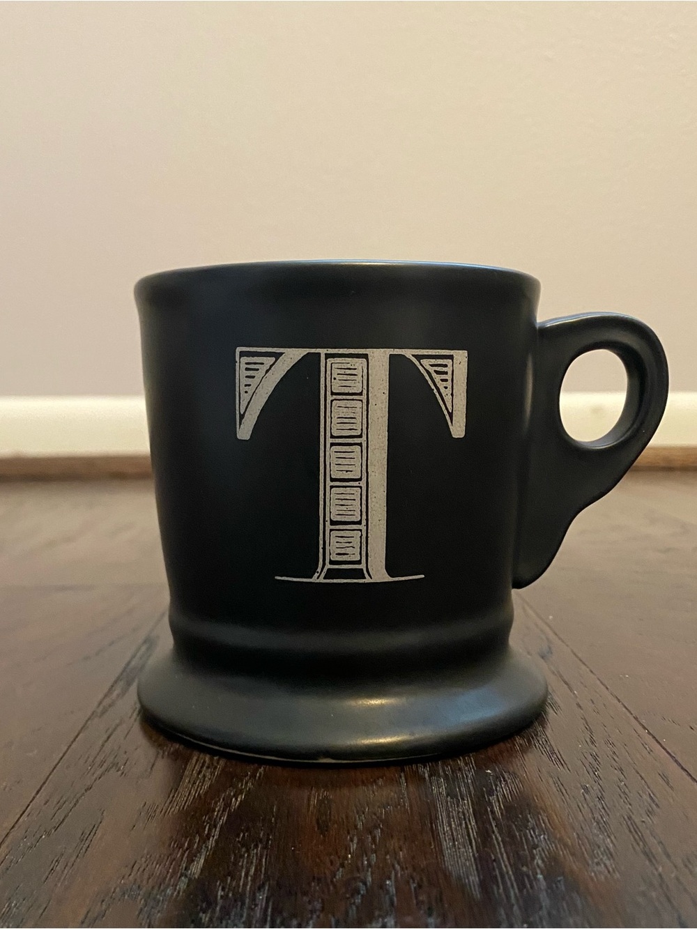 Anthropologie Monogram Mug, Noir T